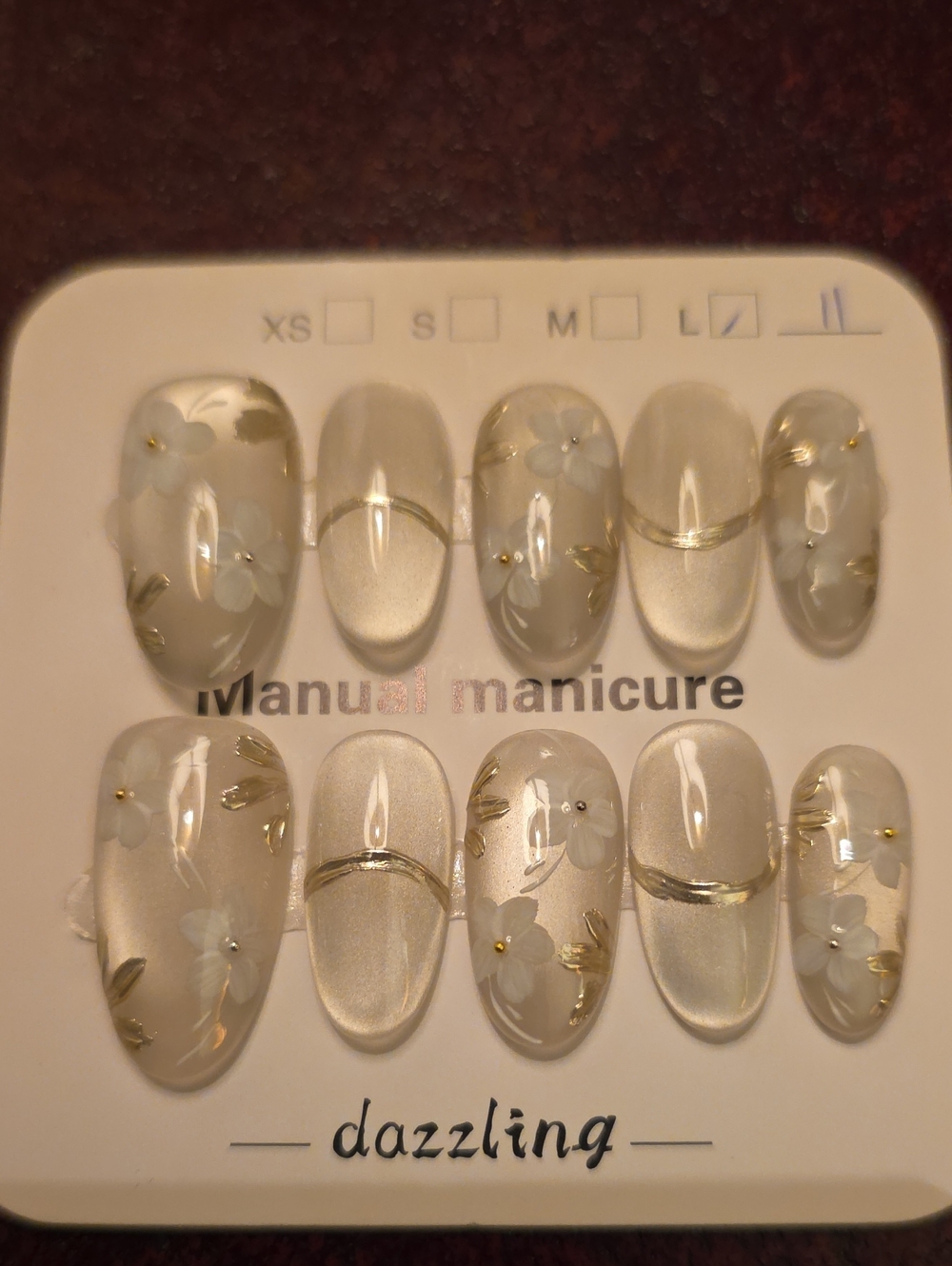Dazzling Faux Nail Set - White Floral Accent Size Large